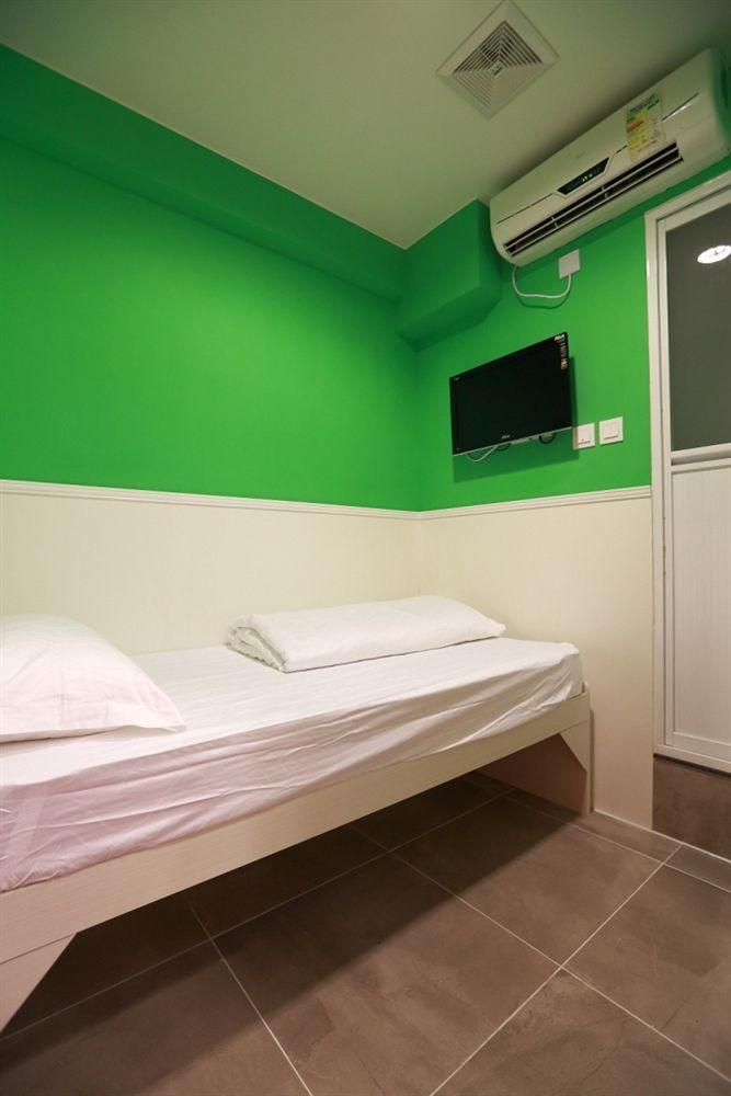 Colorz Hostel Hong Kong Exterior photo
